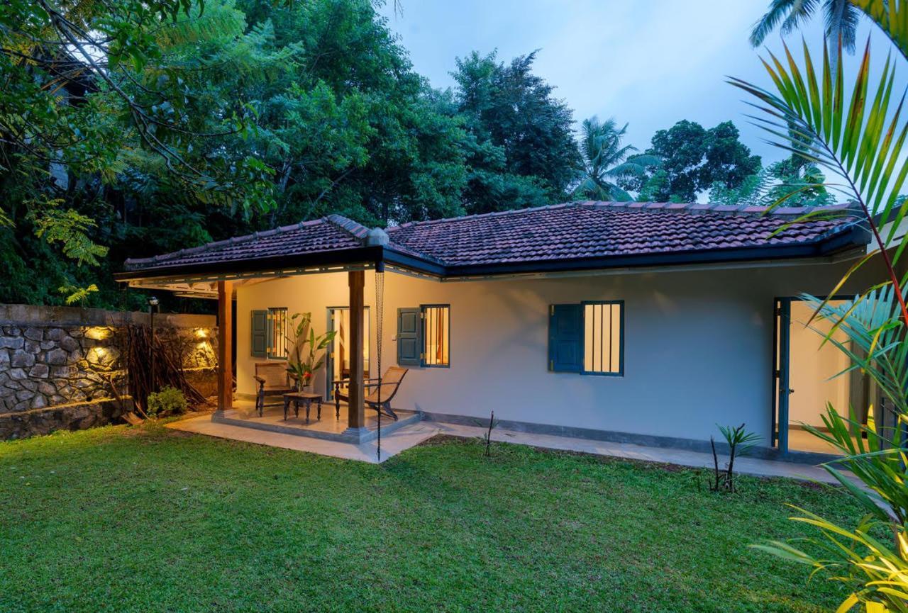 Stuthi Villa Ahangama Exterior photo